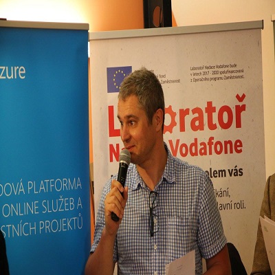 Obrázek ke článku Chytré jízdní doklady, aplikace na hlášení povodní anebo chytré cestování po městě.